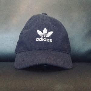 Adidas Originals Relaxed Strap-Back Hat (dad hat).